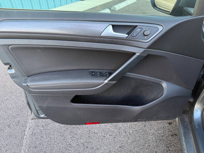 2020 Volkswagen Golf TSI