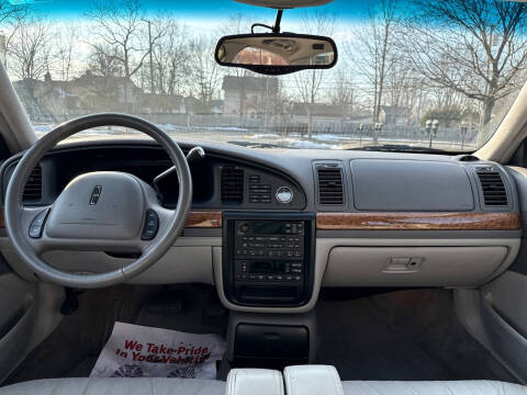 2000 Lincoln Continental