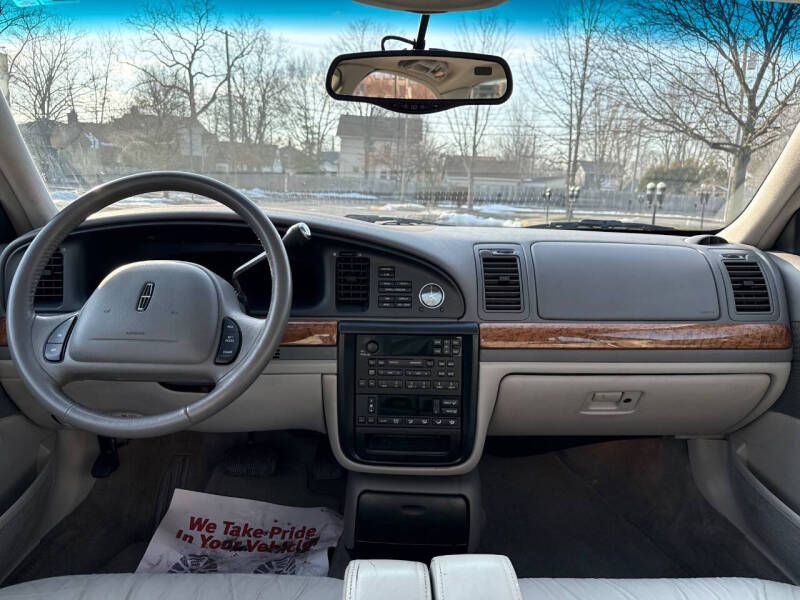 2000 Lincoln Continental