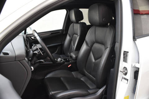 2022 Porsche Macan