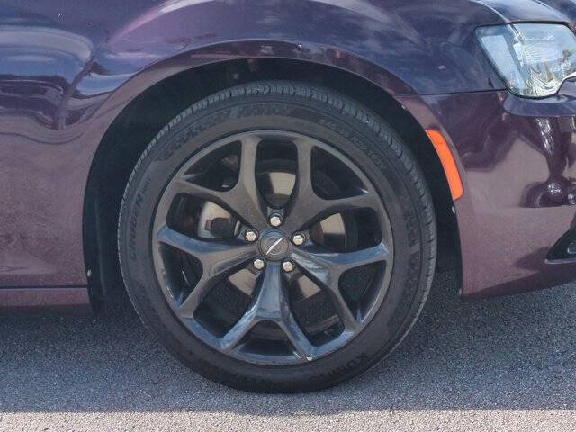 2021 Chrysler 300 Touring