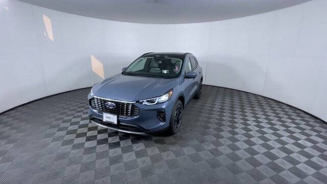 2026 Ford Escape Platinum