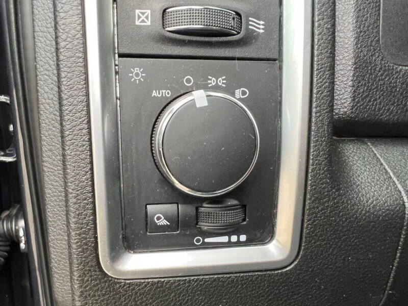 2021 RAM 1500 Classic SLT