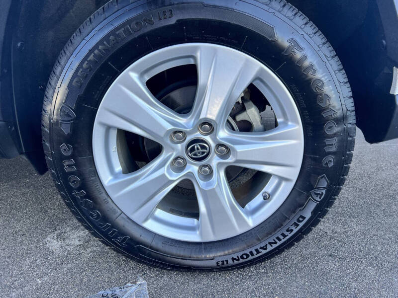 2019 Toyota RAV4 Hybrid LE