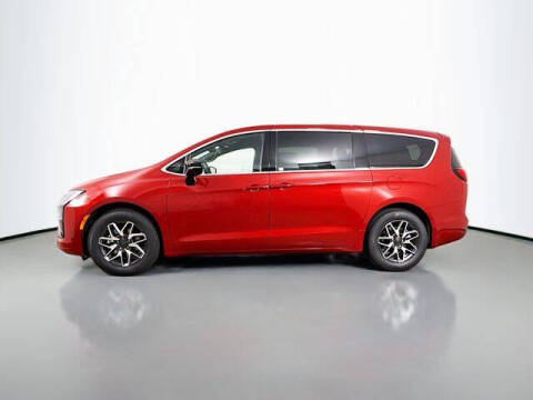 2027 Chrysler Pacifica Limited