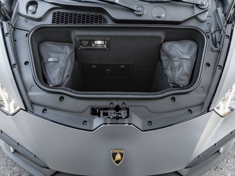 2024 Lamborghini Huracan Tecnica