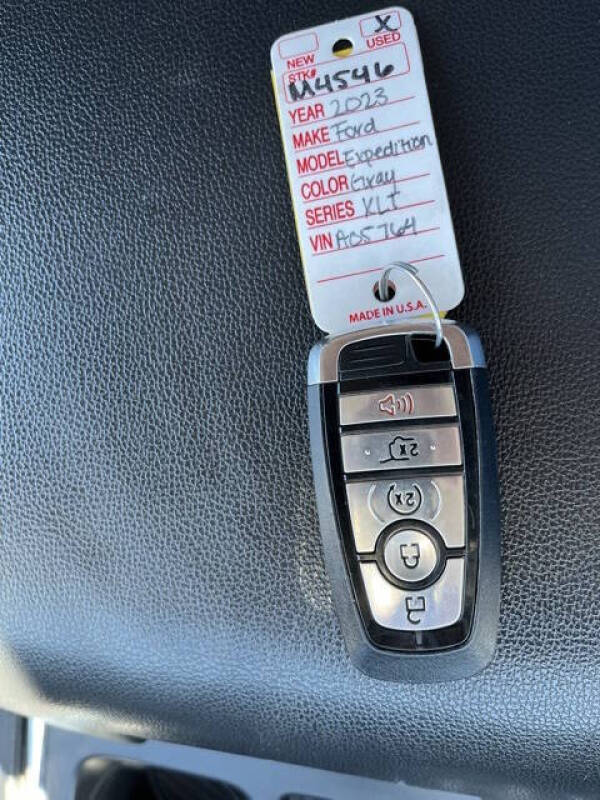 2023 Ford Expedition MAX XLT