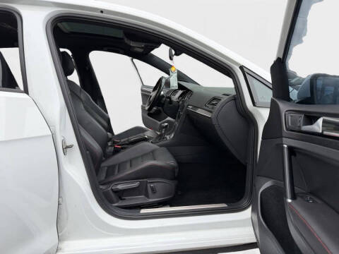 2016 Volkswagen Golf GTI