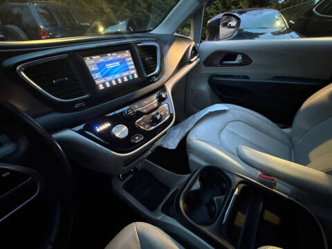 2019 Chrysler Pacifica Touring L
