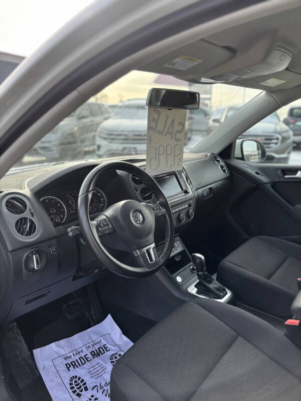 2017 Volkswagen Tiguan 2.0T Limited S 4Motion