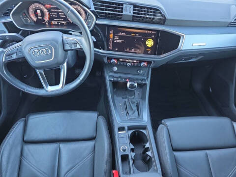 2020 Audi Q3 quattro S line Prem Plus 45 TFSI