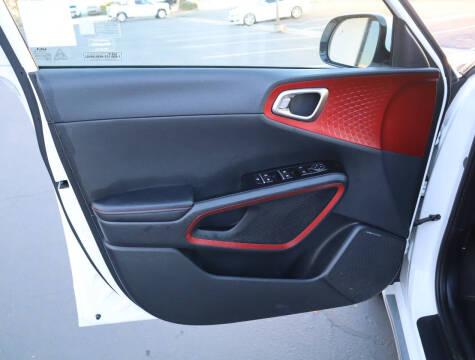 2023 Kia Soul GT-Line