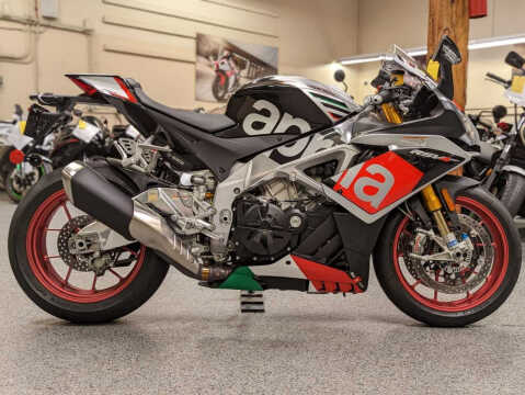 Aprilia RSV4 Image