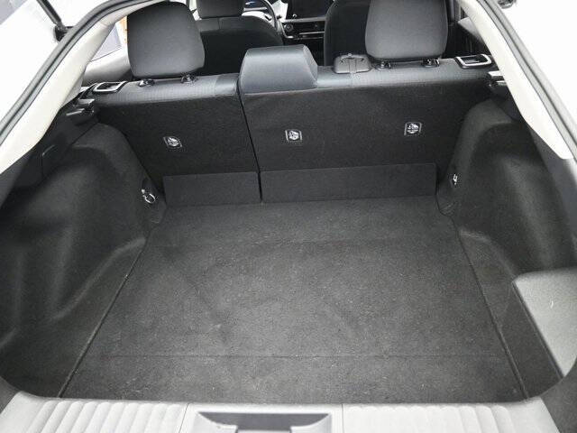 2023 Toyota Prius LE