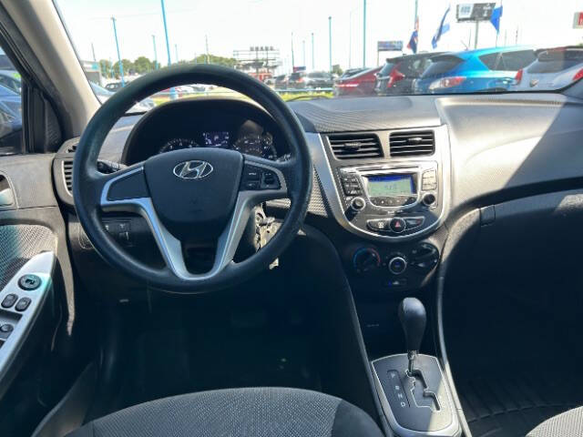 2013 Hyundai Accent GS