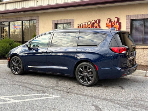 2019 Chrysler Pacifica Touring L Plus