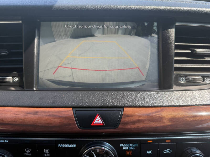 2017 Kia Cadenza Premium