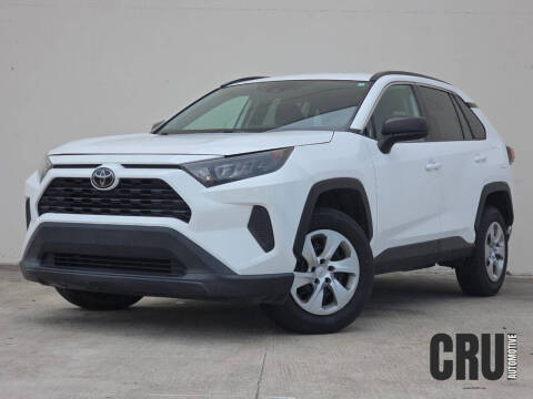 2020 Toyota RAV4 LE