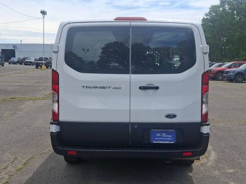 2025 Ford Transit