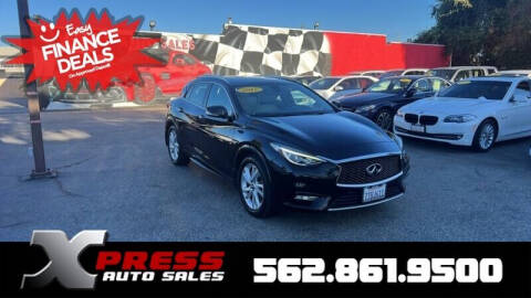 2017 Infiniti QX30 Sport