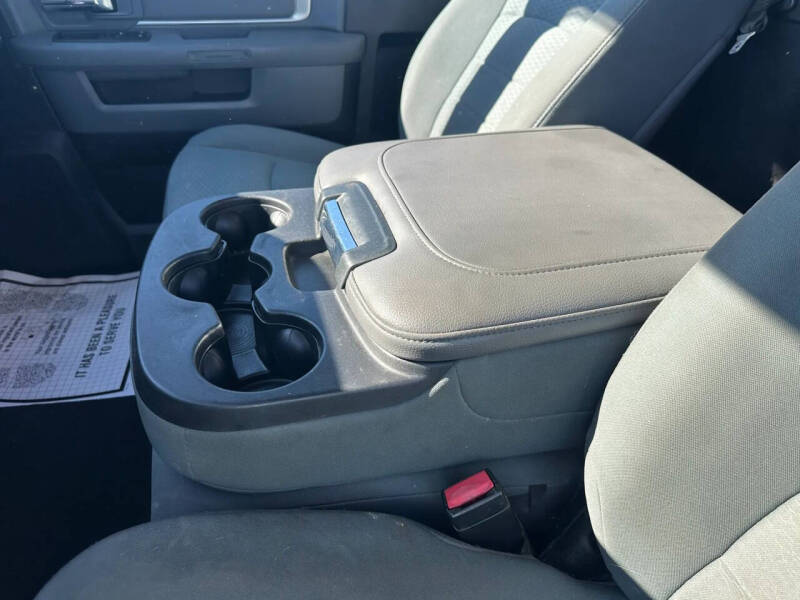 2013 RAM 1500 SLT