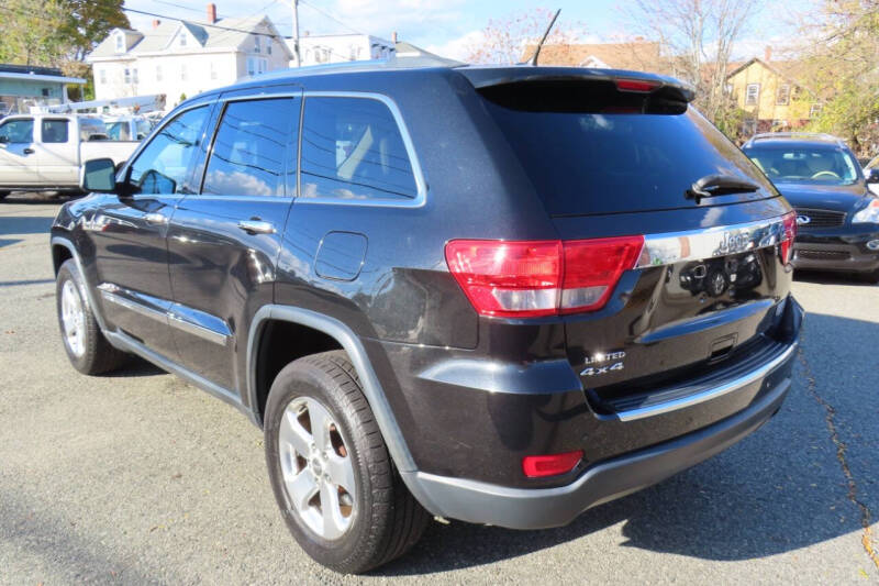 2013 Jeep Grand Cherokee Limited photo 4