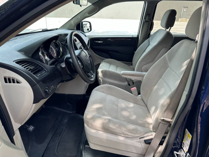 2015 Dodge Grand Caravan American Value Package