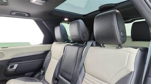 2024 Land Rover Discovery P300 Dynamic SE