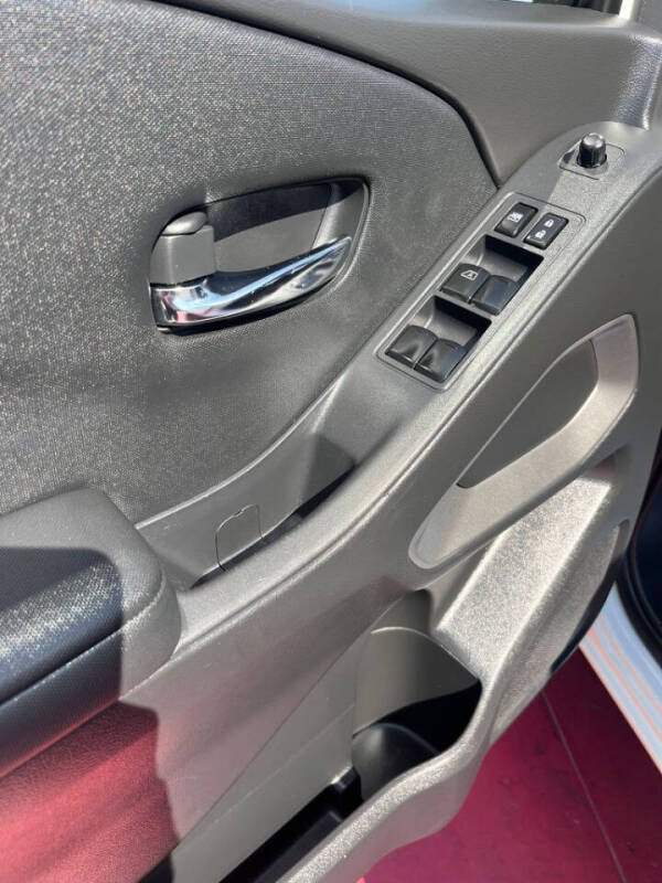 2023 Nissan Frontier S