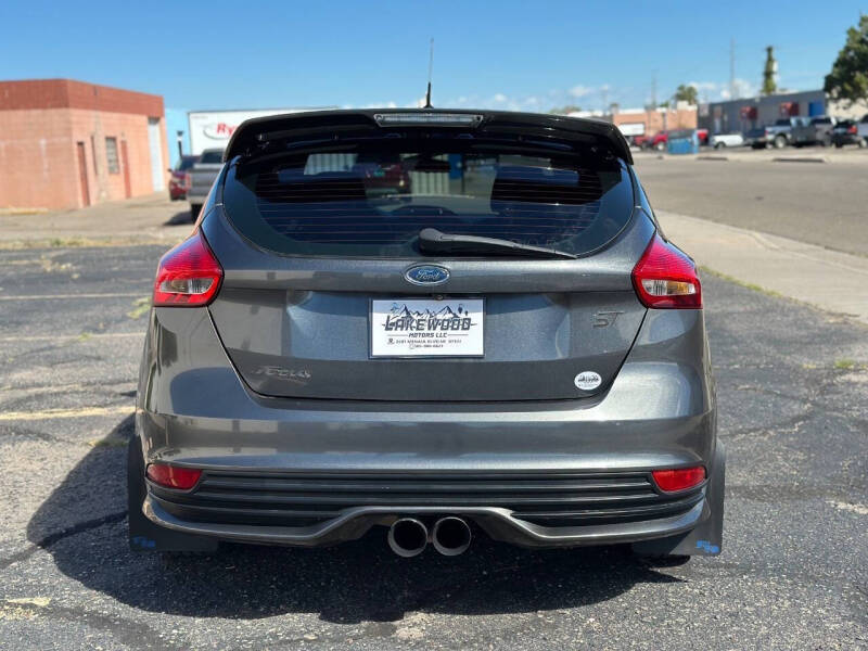 2017 Ford Focus ST