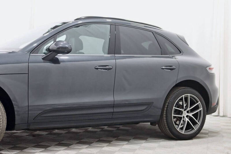 2022 Porsche Macan