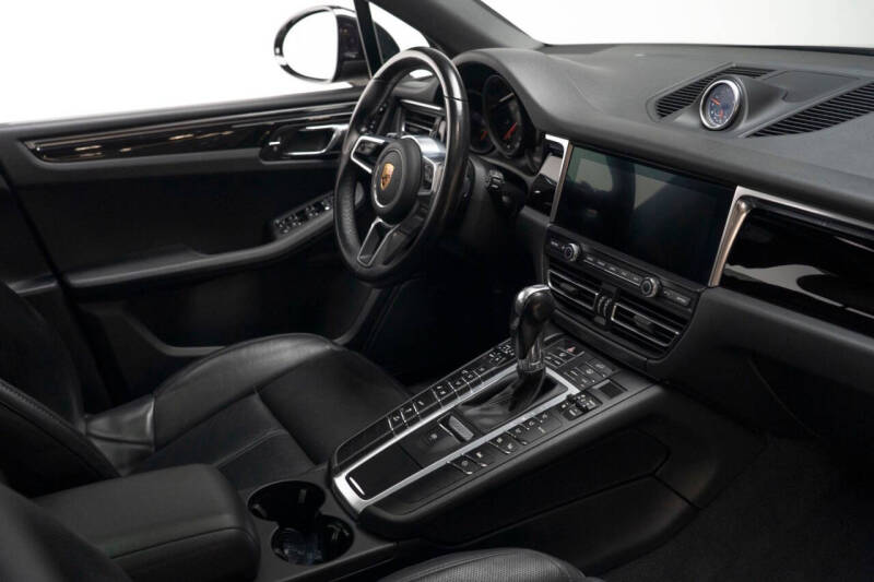 2020 Porsche Macan