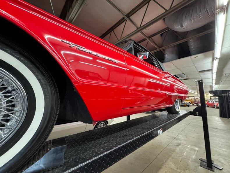 1964 Ford Thunderbird
