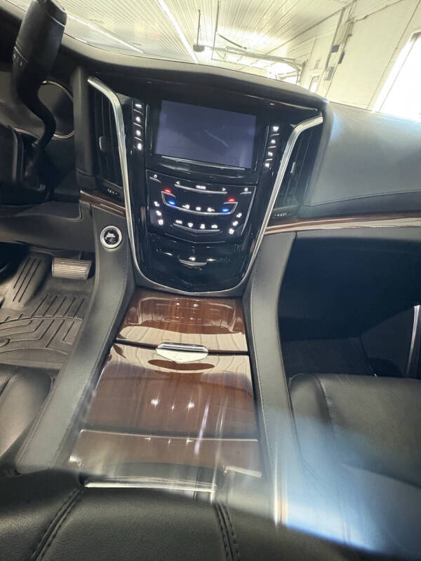 2018 Cadillac Escalade Premium Luxury