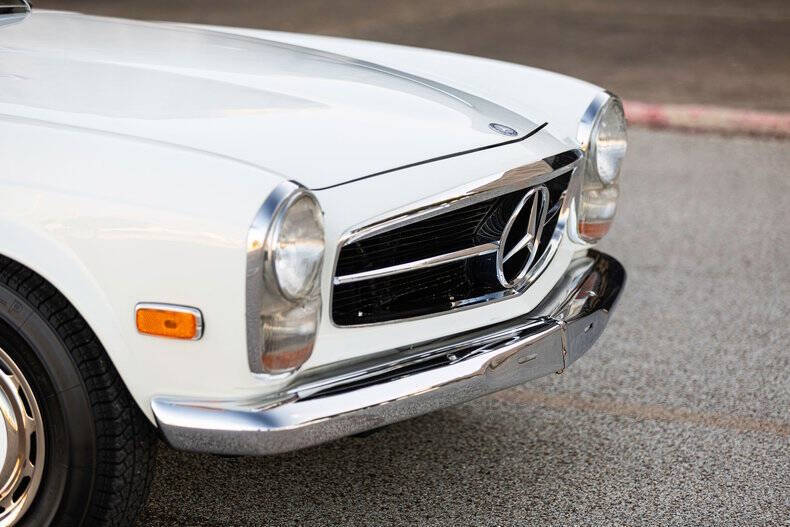 1969 Mercedes-Benz 280-Class