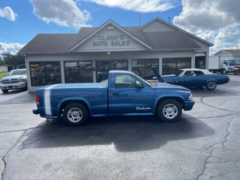 2004 Dodge Dakota for sale at Clarks Auto Sales in Middletown OH