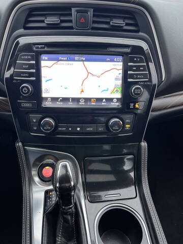 2016 Nissan Maxima Platinum