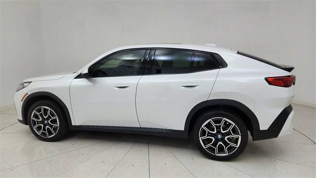 2025 BMW X2 xDrive28i