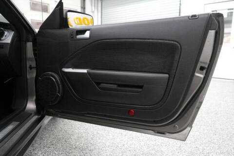 2005 Ford Mustang