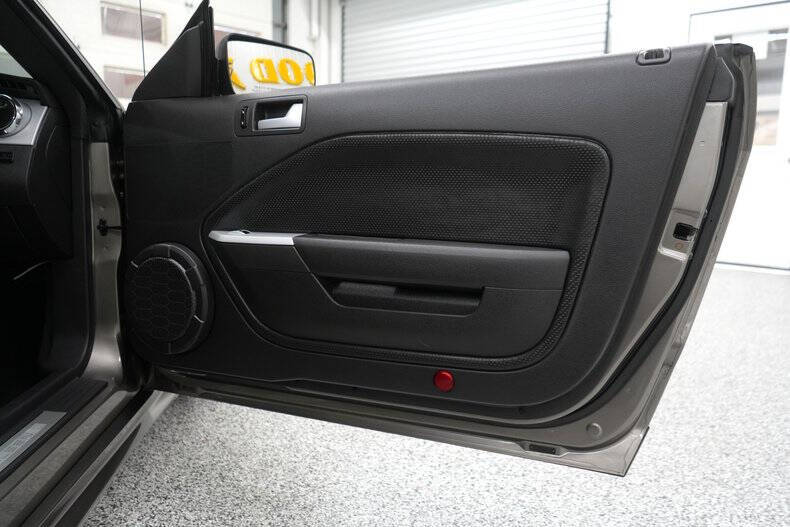 2005 Ford Mustang