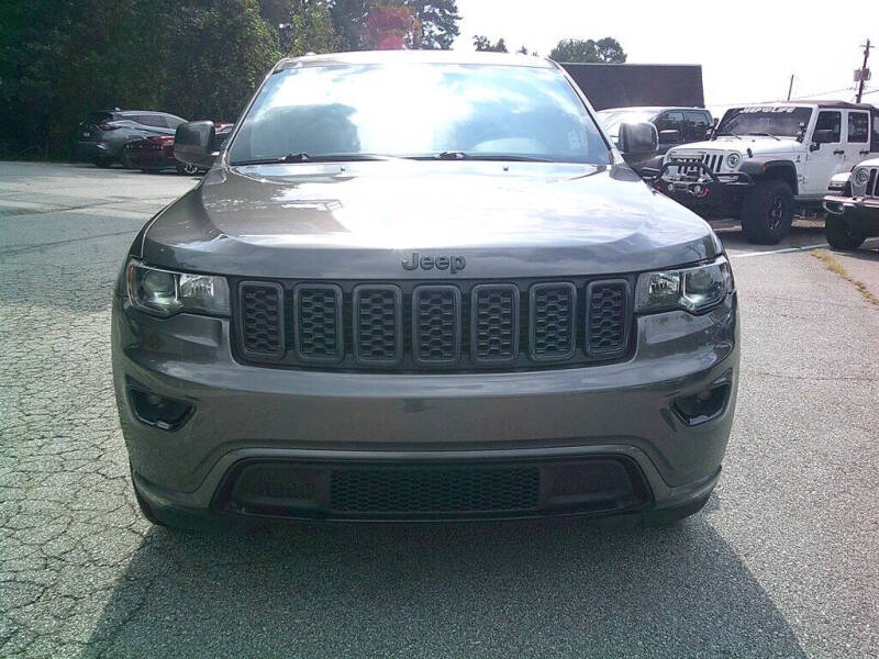 2020 Jeep Grand Cherokee Laredo