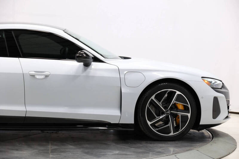 2023 Audi RS e-tron GT quattro