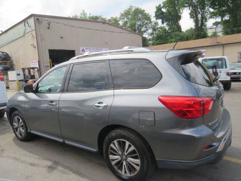 2017 Nissan Pathfinder