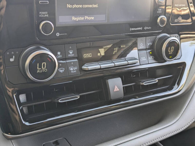 2021 Toyota Highlander Hybrid XLE