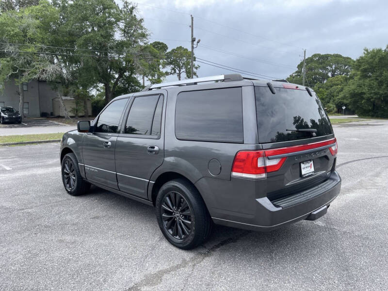 2016 Lincoln Navigator Select