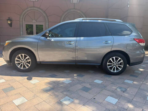 2016 Nissan Pathfinder SV