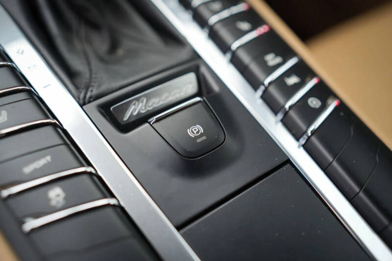 2018 Porsche Macan