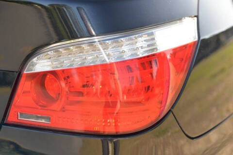 2010 BMW 5 Series 528i