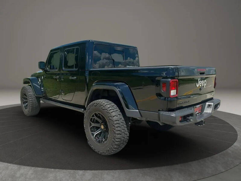 2022 Jeep Gladiator Overland