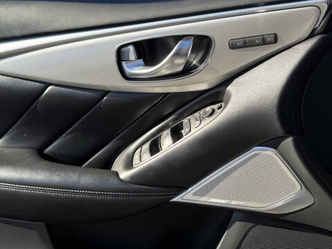 2022 Infiniti Q50 Luxe